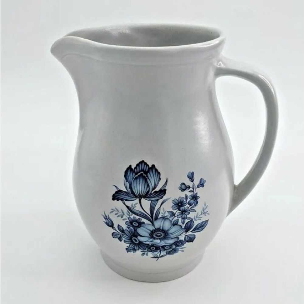 Hyalyn USA Pitcher Blue Floral Vintage